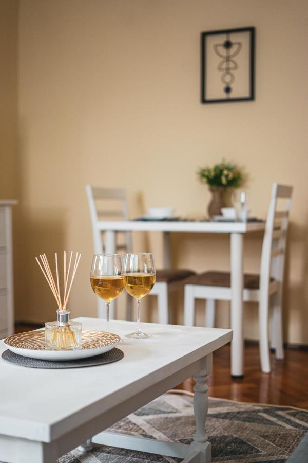Central And Modern Apartment With Free Parking Timisoara Bagian luar foto